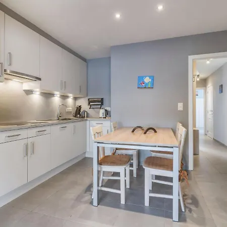 Pleasant Near The Seafront *