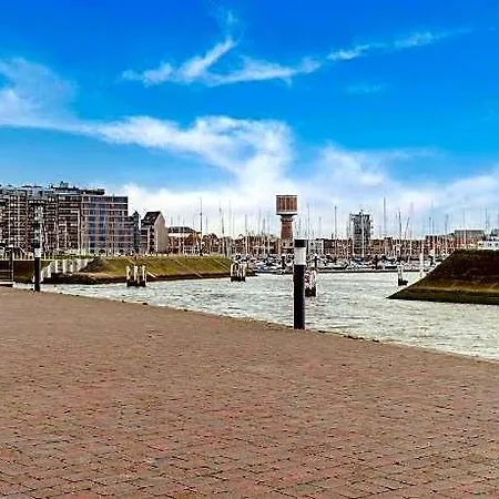 Pleasant Near The Seafront Apartment *