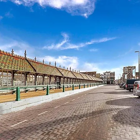 Pleasant Near The Seafront *